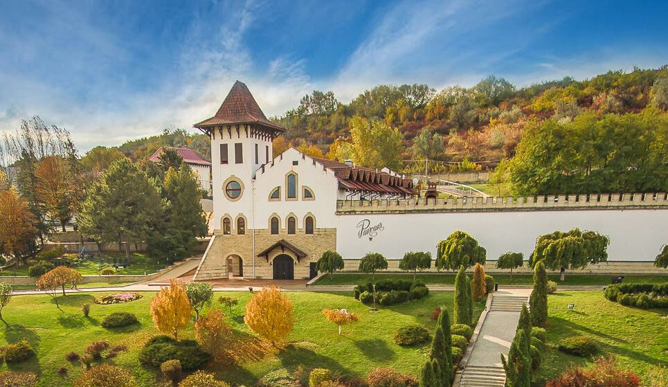 genießen Sie Unverwechselbarkeit und Tradition - moldawischer Wein von Château Purcari